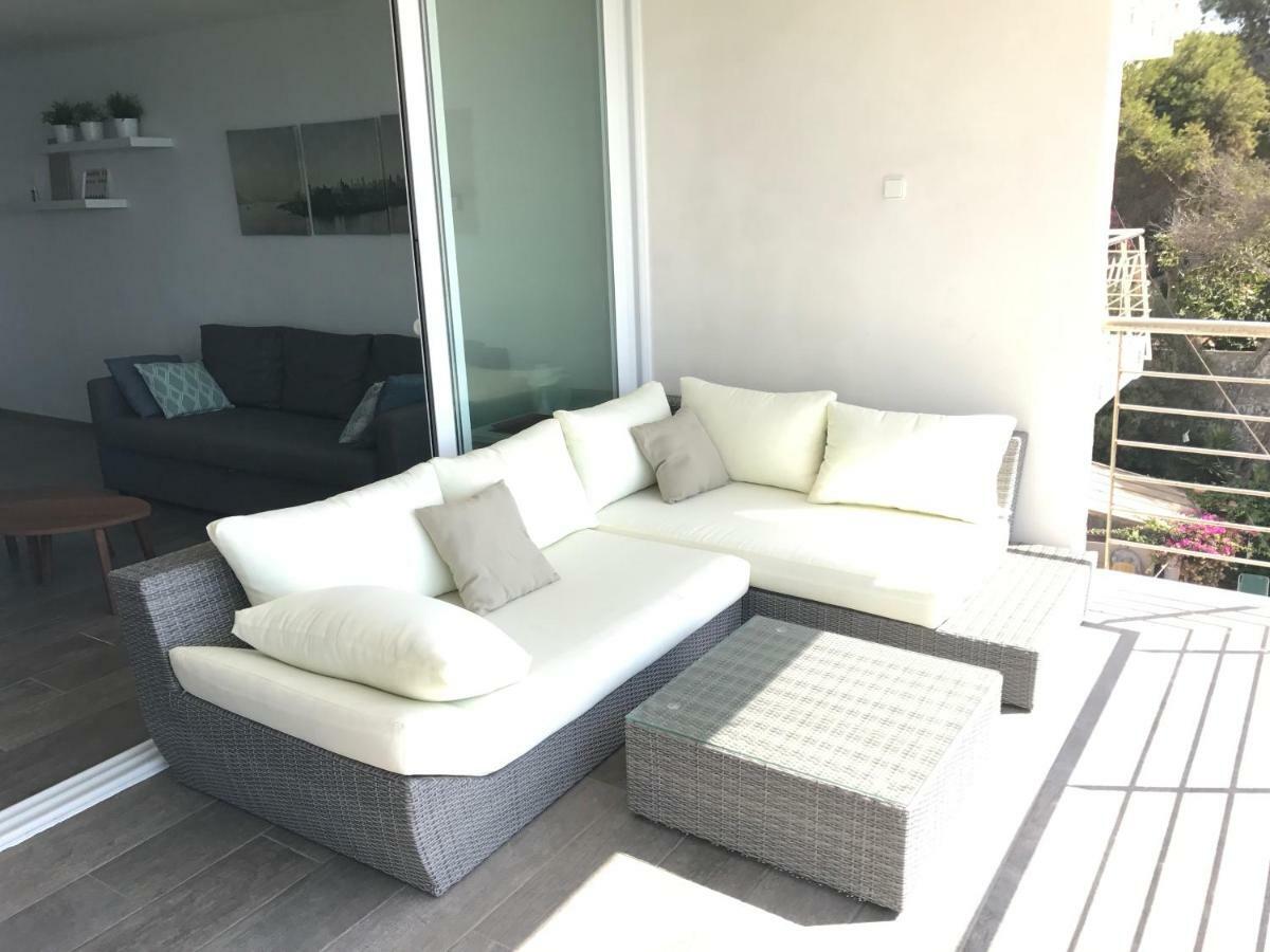 Moraira Sea Front, First Line, Air Conditioning, Heating, First Floor, 2 Habs 4Beds Exterior photo